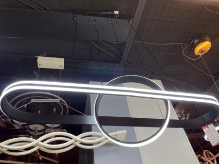 ثريا ليد1031   اسود 100*30   200واط